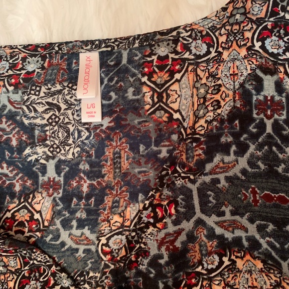 Long sleeve Paisley Romper - Picture 3 of 4